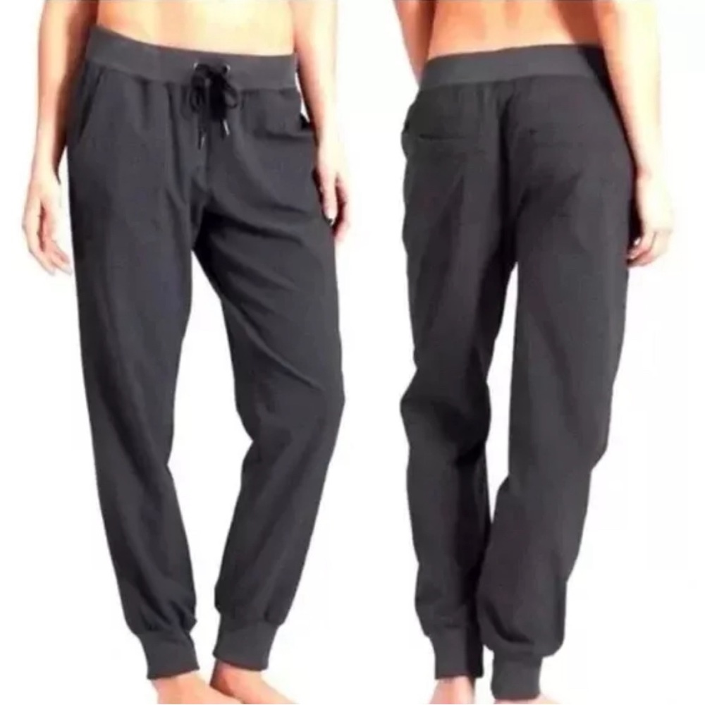 Athleta‎ Andale Gray Mid Rise Lightweight Joggers Women’s Size 8